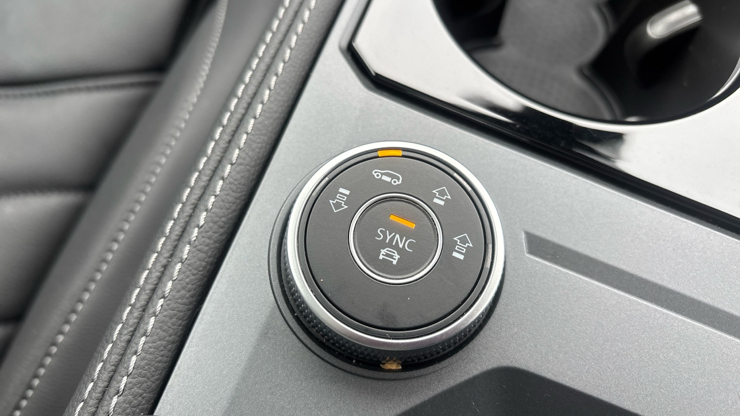 Used Volkswagen Touareg 2025 for sale - 77262198: Photo 23