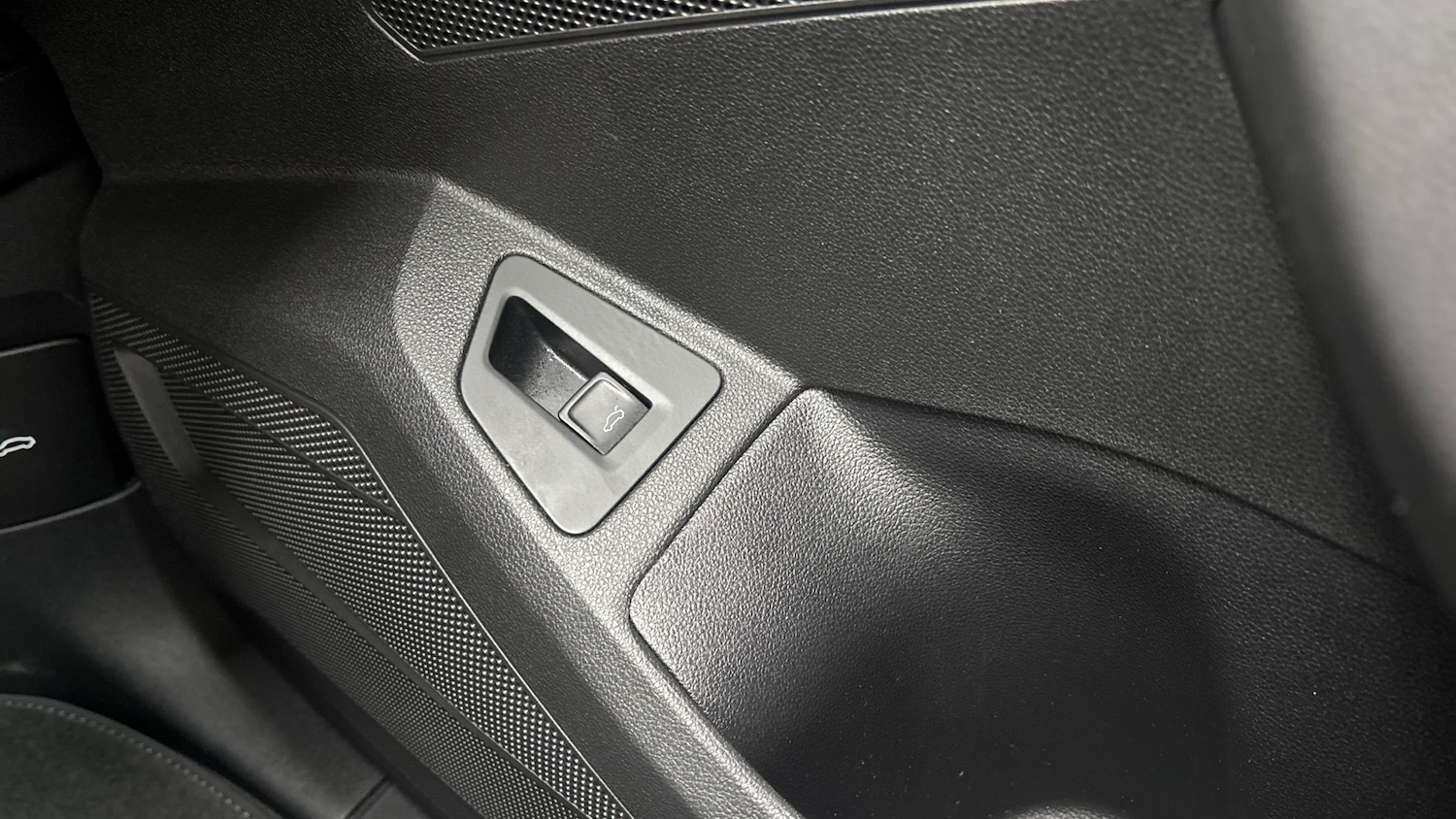 Used Volkswagen Touareg 2025 for sale - 77262198: Photo 33