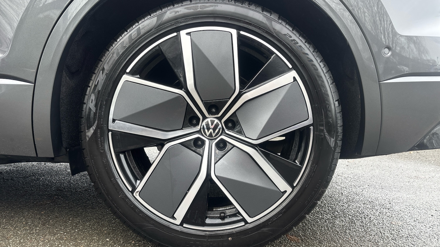 Used Volkswagen Touareg 2025 for sale - 77262198: Photo 5