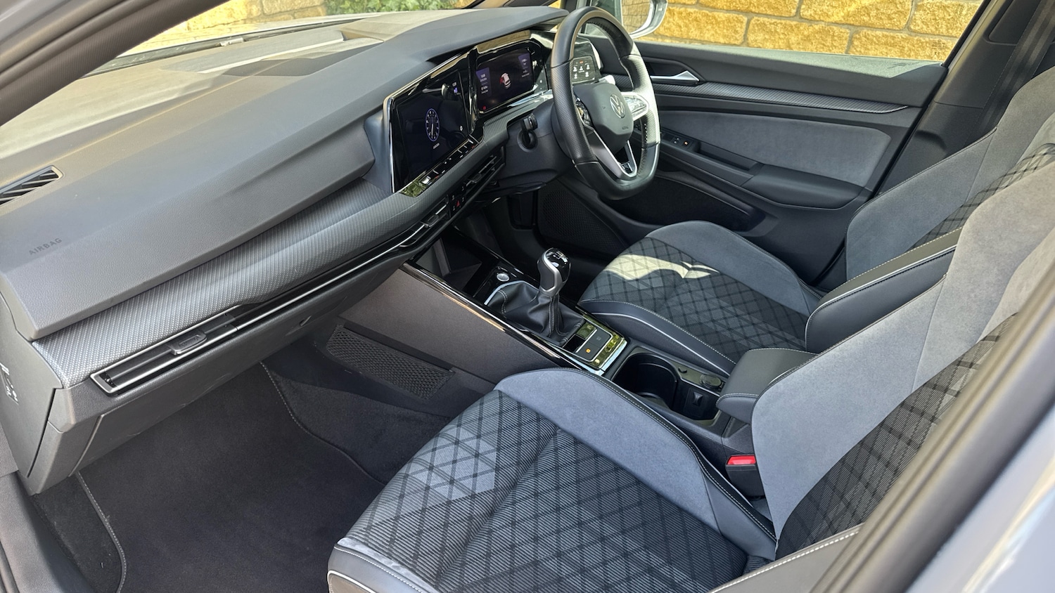 Used Volkswagen Golf 2024 for sale - 78080497: Photo 2