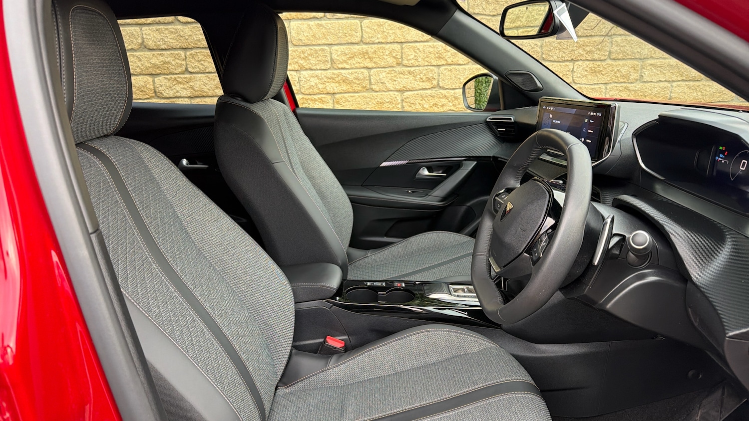 Used Peugeot 2008 2024 for sale - 78190892: Photo 15