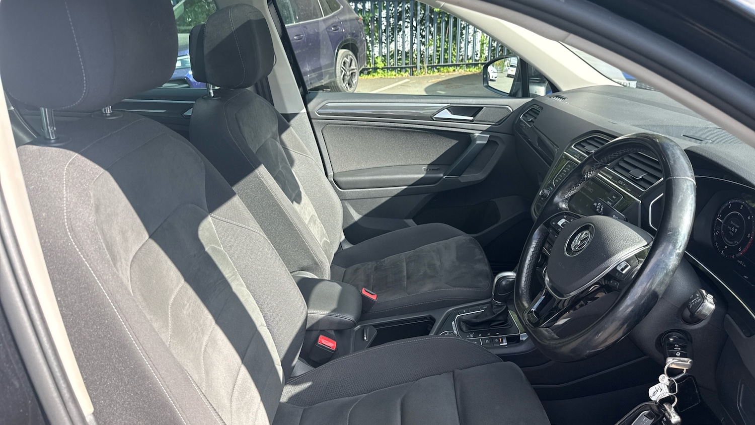 Used Volkswagen Tiguan 2017 for sale - 76984635: Photo 15