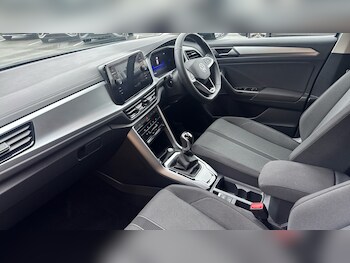 Used Volkswagen T-Roc 2025 for sale - 77461537: Photo