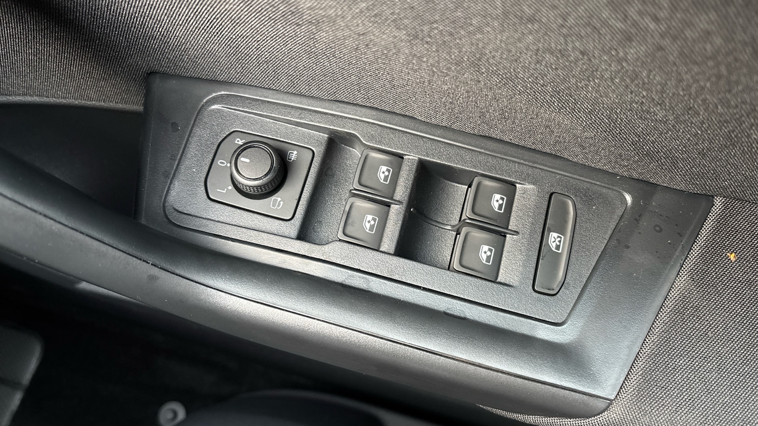 Used Volkswagen T-Roc 2025 for sale - 78011520: Photo 30