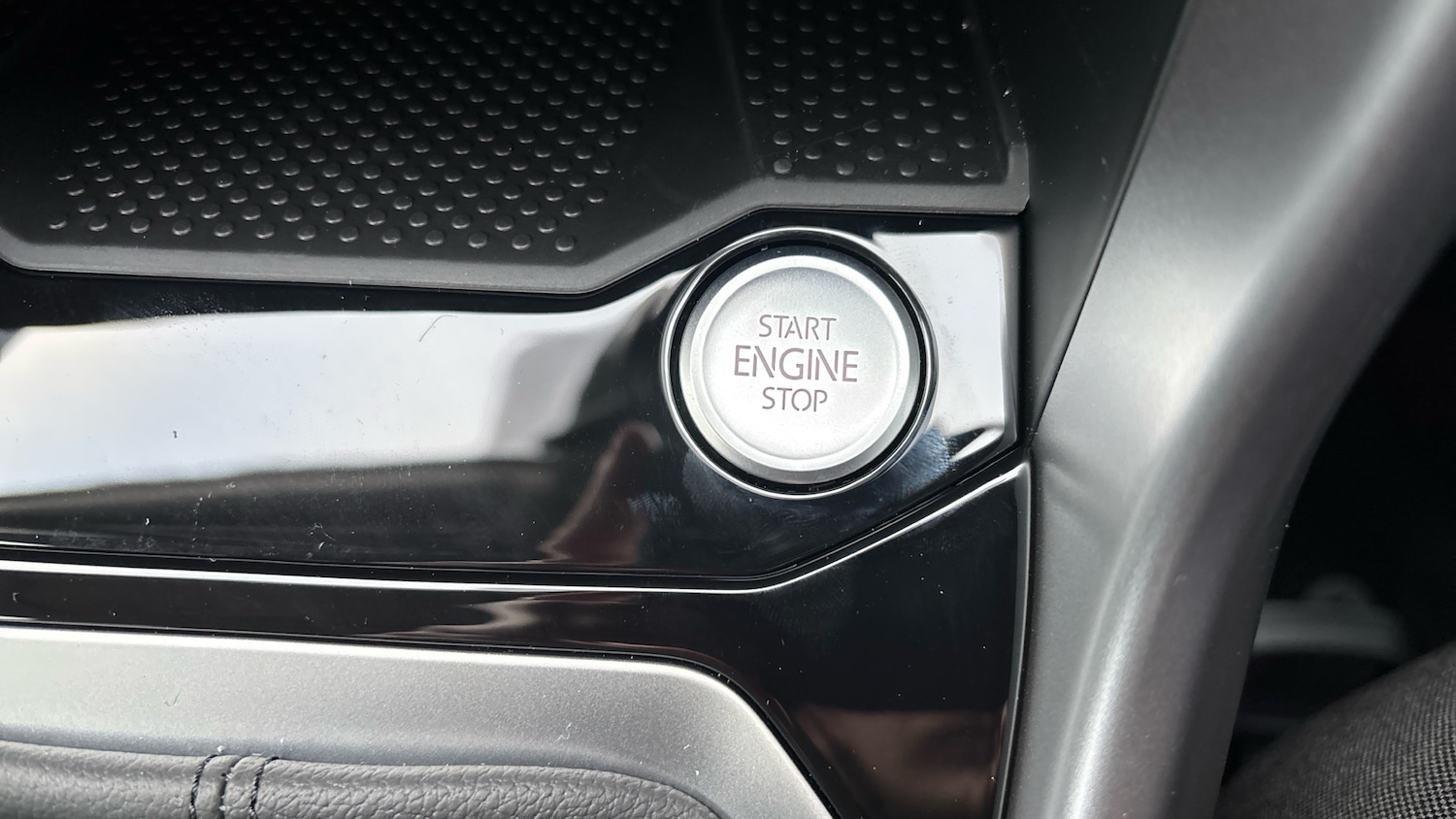 Used Volkswagen T-Roc 2025 for sale - 78011520: Photo 43