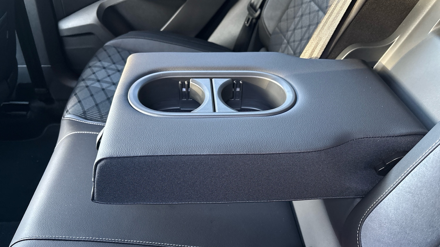 Used Volkswagen T-Roc 2025 for sale - 77687387: Photo 33