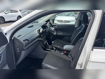 Used Volkswagen T-Cross 2021 for sale - 75523396: Photo