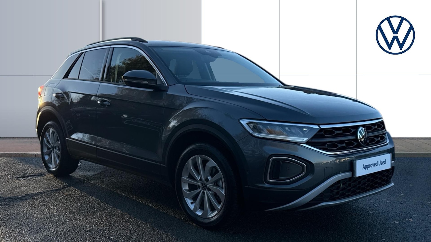 Used Volkswagen T-Roc 2025 for sale - 76892834: Photo 1