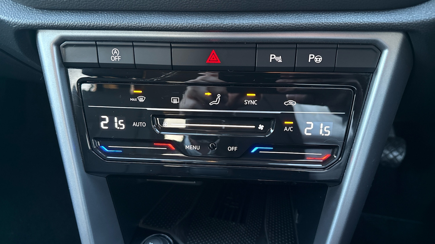 Used Volkswagen T-Roc 2025 for sale - 76892834: Photo 13