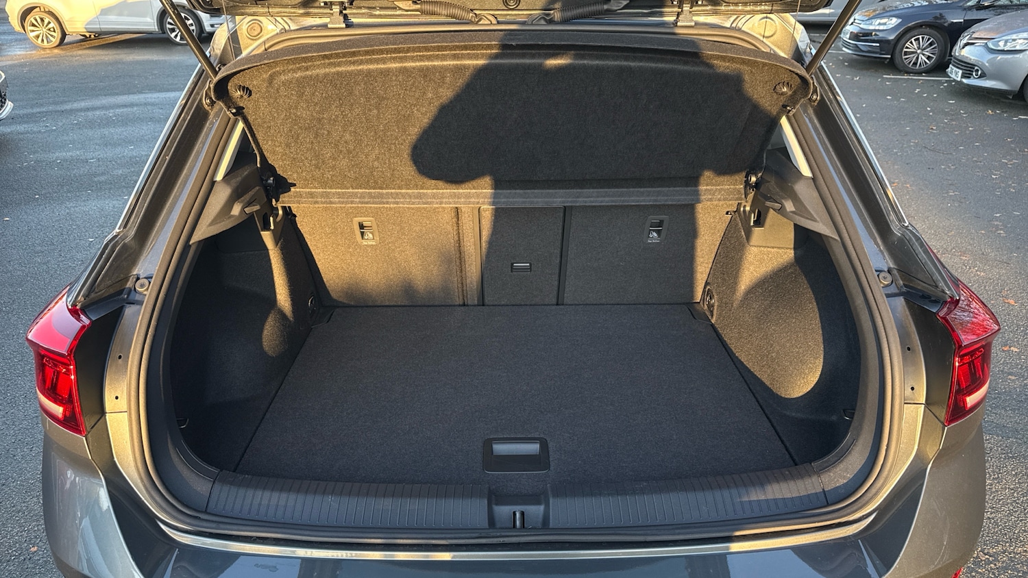 Used Volkswagen T-Roc 2025 for sale - 76892834: Photo 20