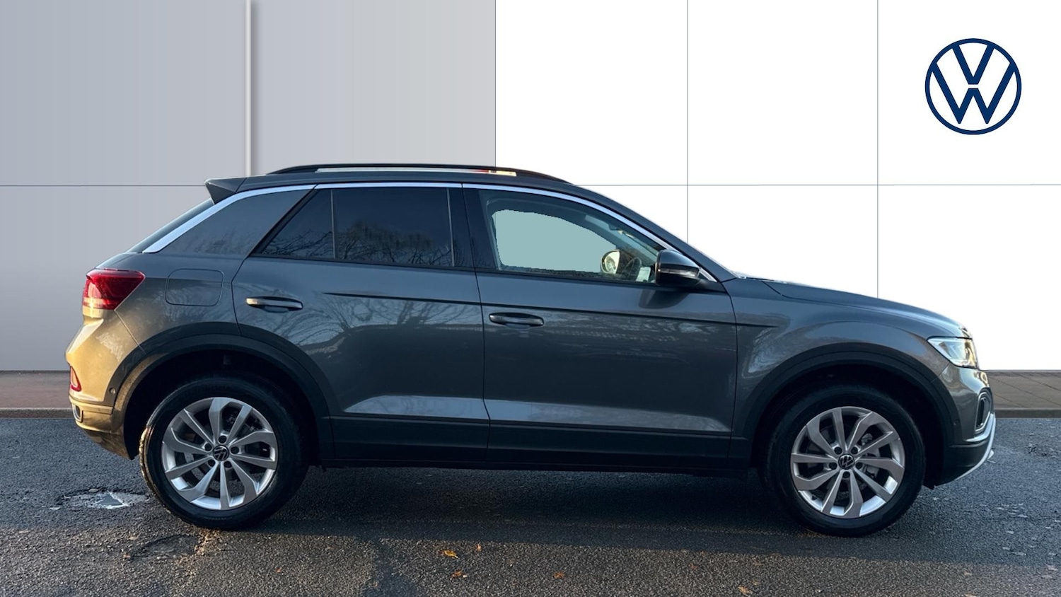 Used Volkswagen T-Roc 2025 for sale - 76892834: Photo 4