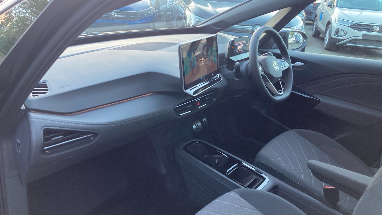 Used Volkswagen ID.3 2025 for sale - 78054172: Photo 2