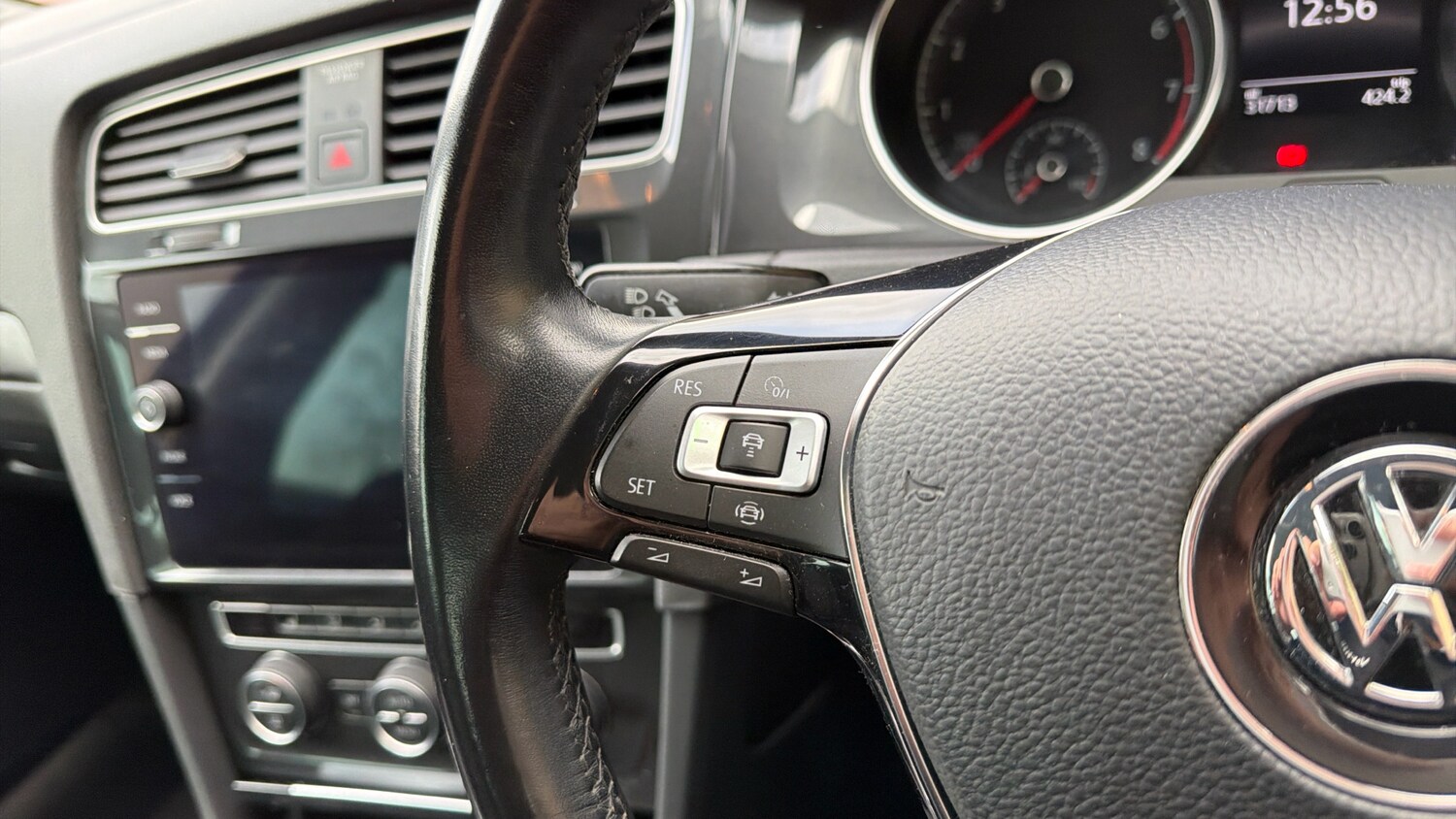 Used Volkswagen Golf 2020 for sale - 77742474: Photo 17