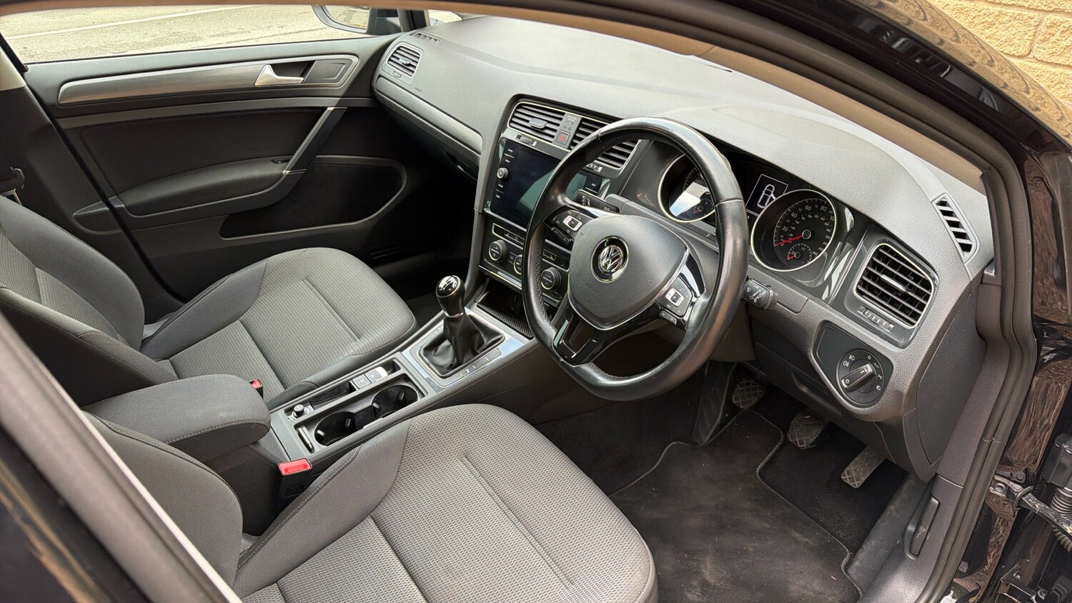 Used Volkswagen Golf 2020 for sale - 77742474: Photo 6