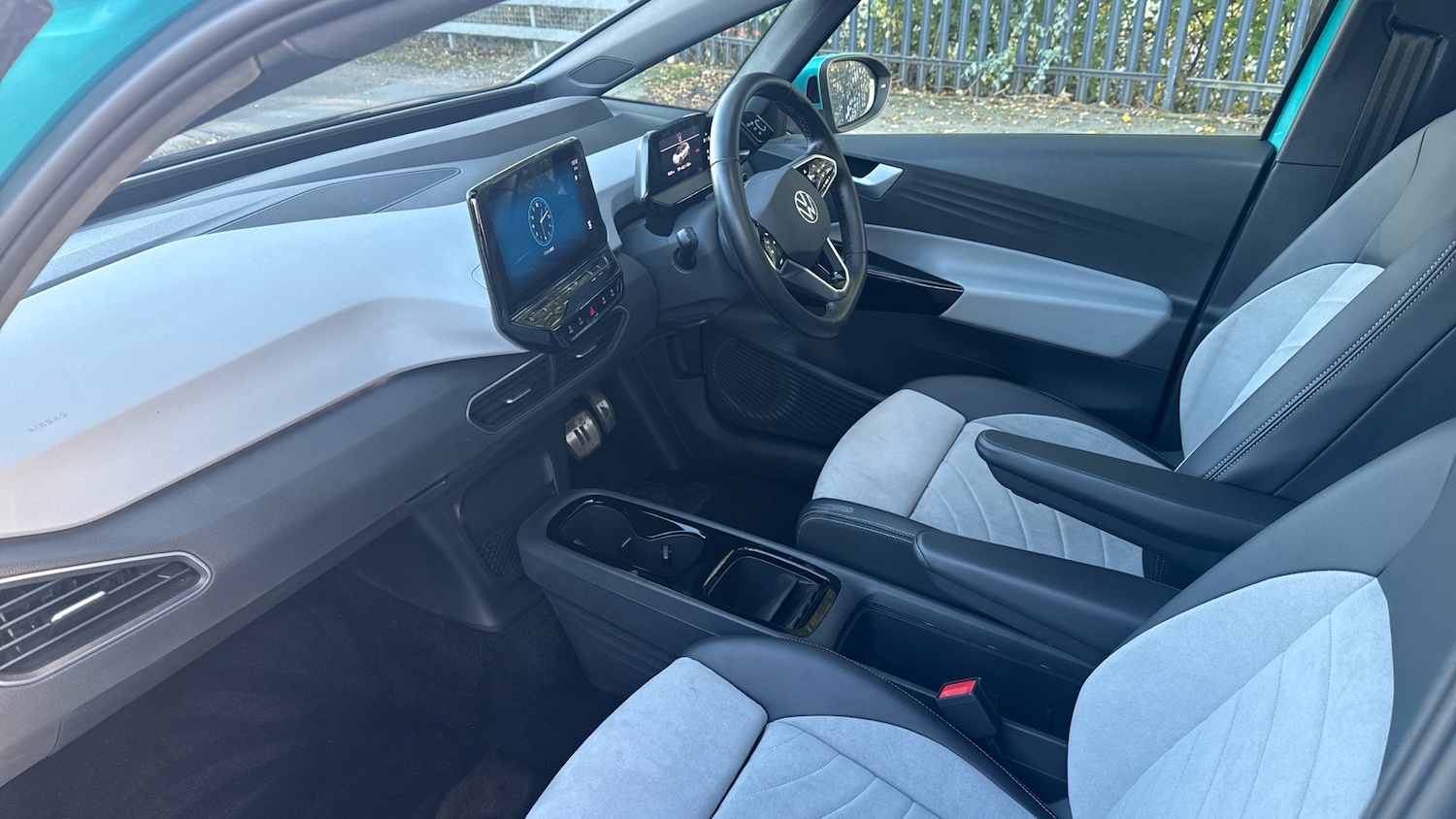 Used Volkswagen ID.3 2023 for sale - 76559871: Photo 2