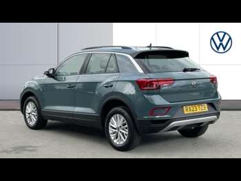 Used Volkswagen T-Roc 2023 for sale - 74854495: Photo