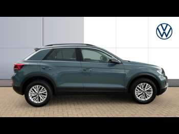 Used Volkswagen T-Roc 2023 for sale - 74854495: Photo