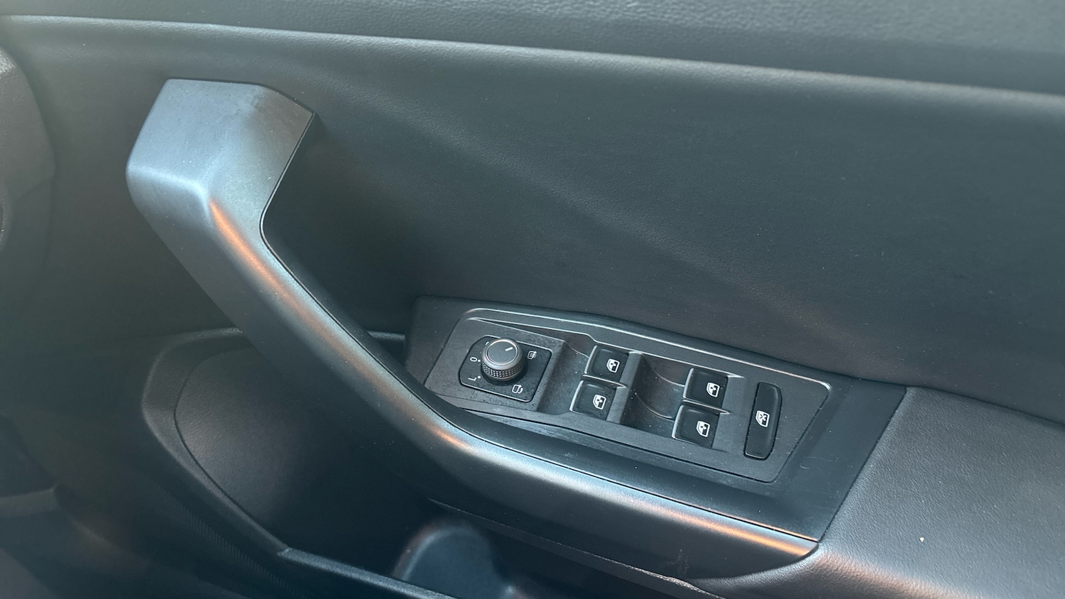 Used Volkswagen T-Roc 2021 for sale - 76650965: Photo 19