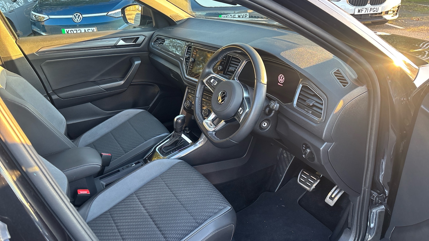 Used Volkswagen T-Roc 2021 for sale - 76650965: Photo 6