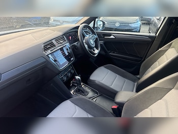 Used Volkswagen Tiguan 2020 for sale - 76882320: Photo