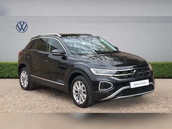 Used Volkswagen T-Roc 2023 for sale - 77776151: Photo