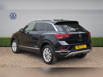 Used Volkswagen T-Roc 2023 for sale - 77776151: Photo