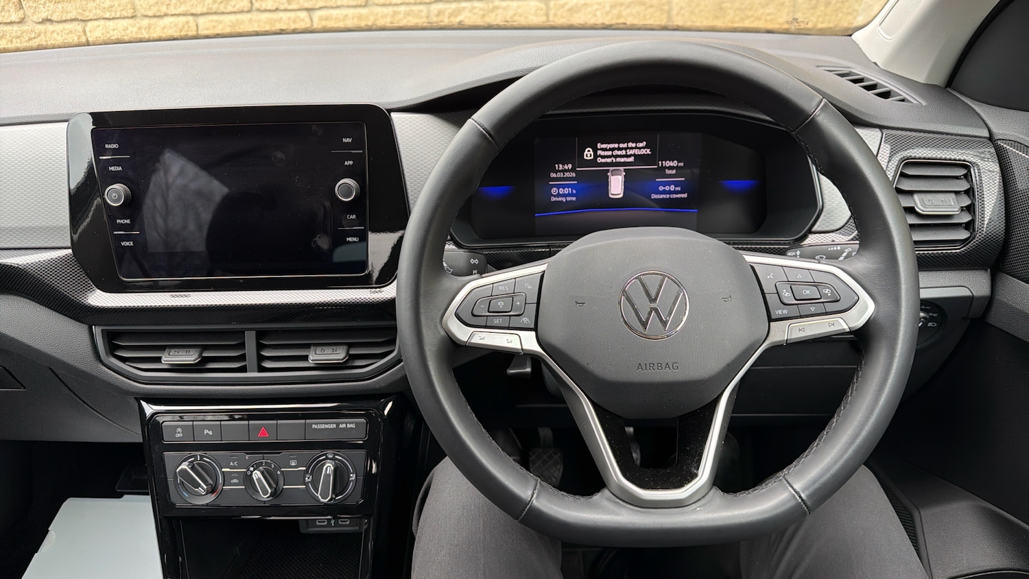 Used Volkswagen T-Cross 2024 for sale - 77663327: Photo 10