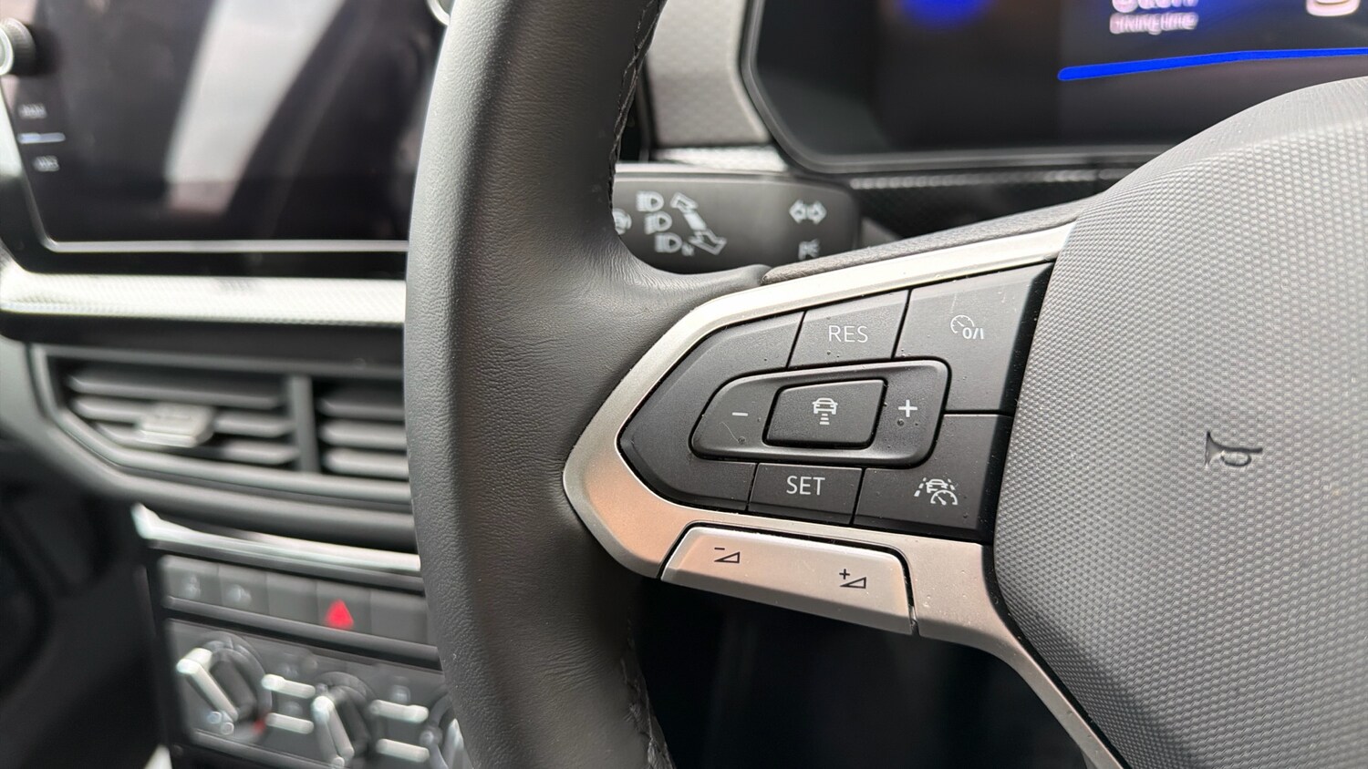 Used Volkswagen T-Cross 2024 for sale - 77663327: Photo 17