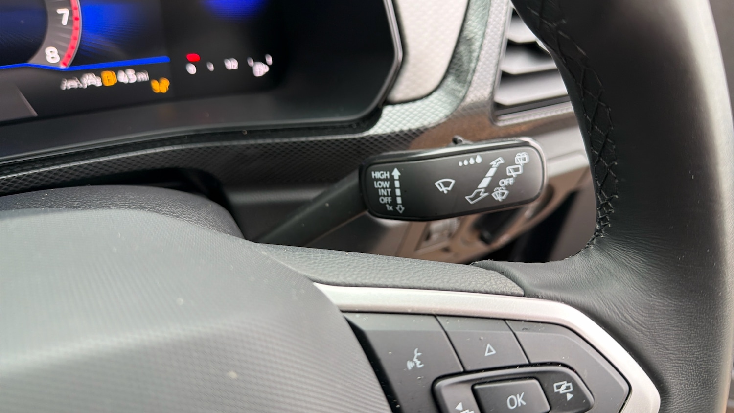 Used Volkswagen T-Cross 2024 for sale - 77663327: Photo 24