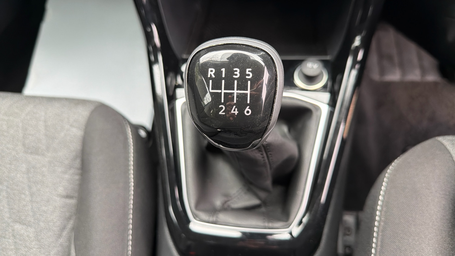 Used Volkswagen T-Cross 2024 for sale - 77663327: Photo 31