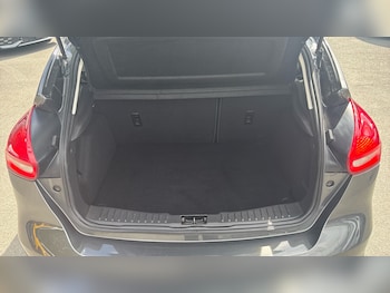 Used Ford Focus 2016 for sale - 78904436: Photo