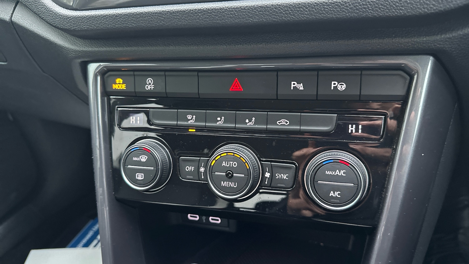 Used Volkswagen T-Roc 2021 for sale - 76784799: Photo 13