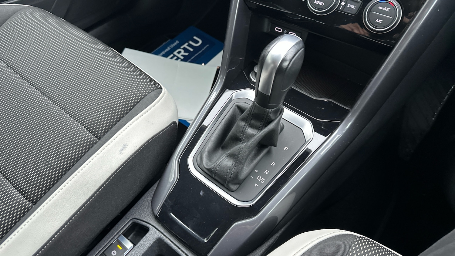 Used Volkswagen T-Roc 2021 for sale - 76784799: Photo 14