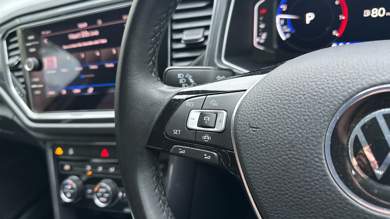 Used Volkswagen T-Roc 2021 for sale - 76784799: Photo 17