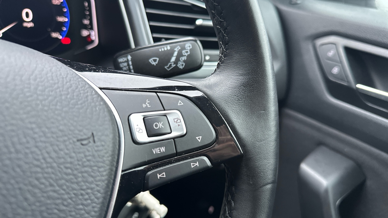 Used Volkswagen T-Roc 2021 for sale - 76784799: Photo 18