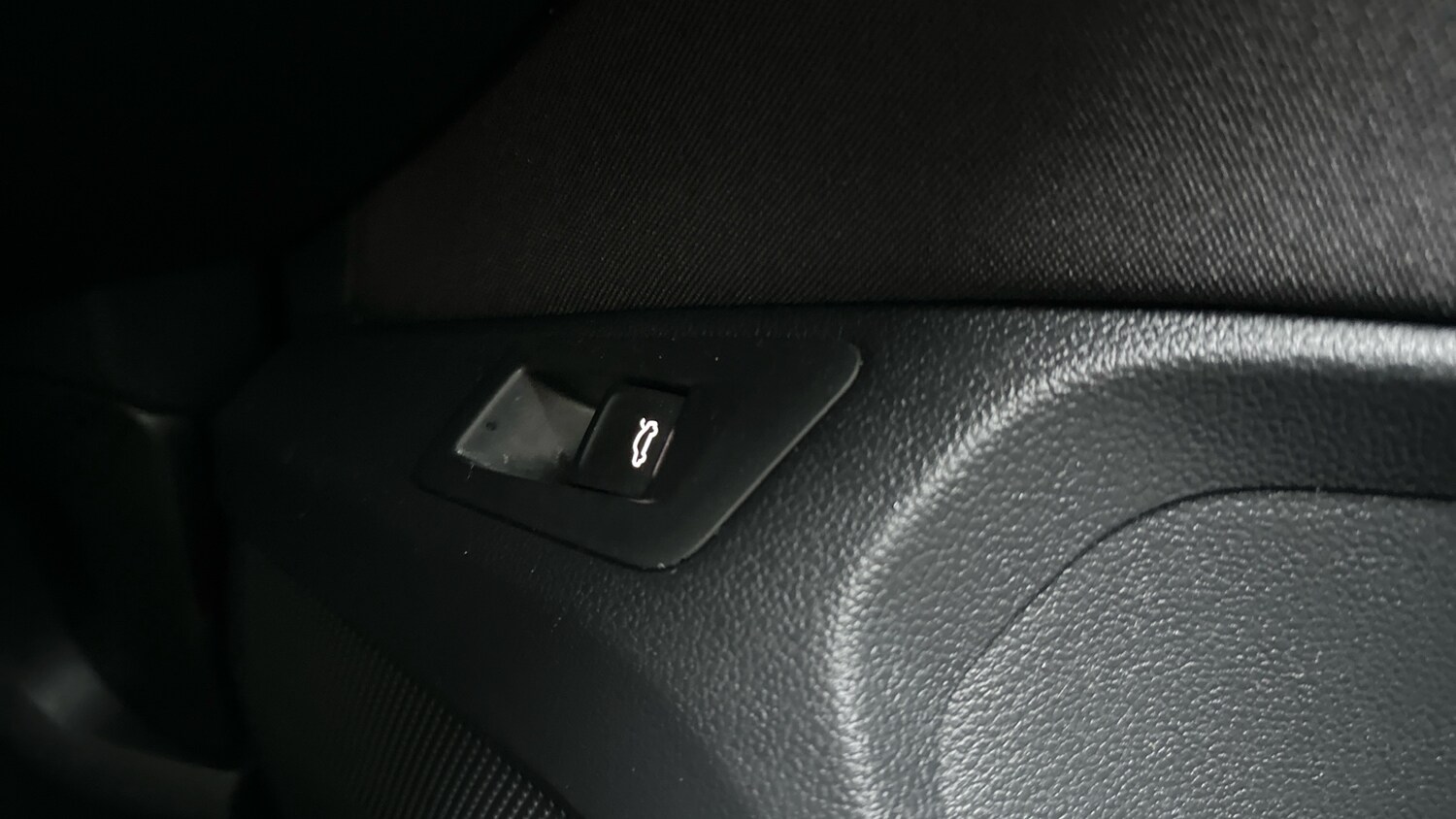 Used Volkswagen T-Roc 2021 for sale - 76784799: Photo 22