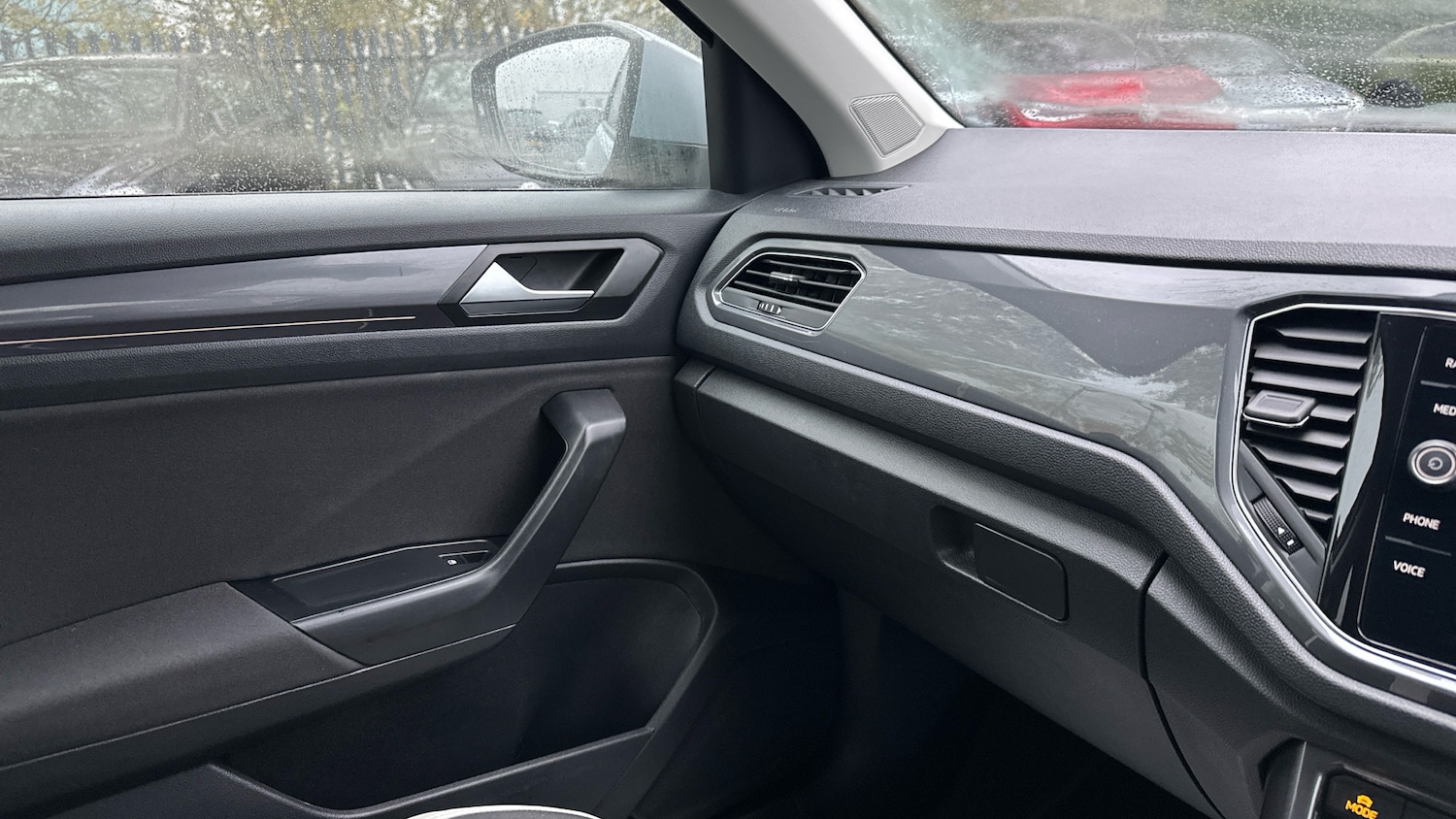 Used Volkswagen T-Roc 2021 for sale - 76784799: Photo 24