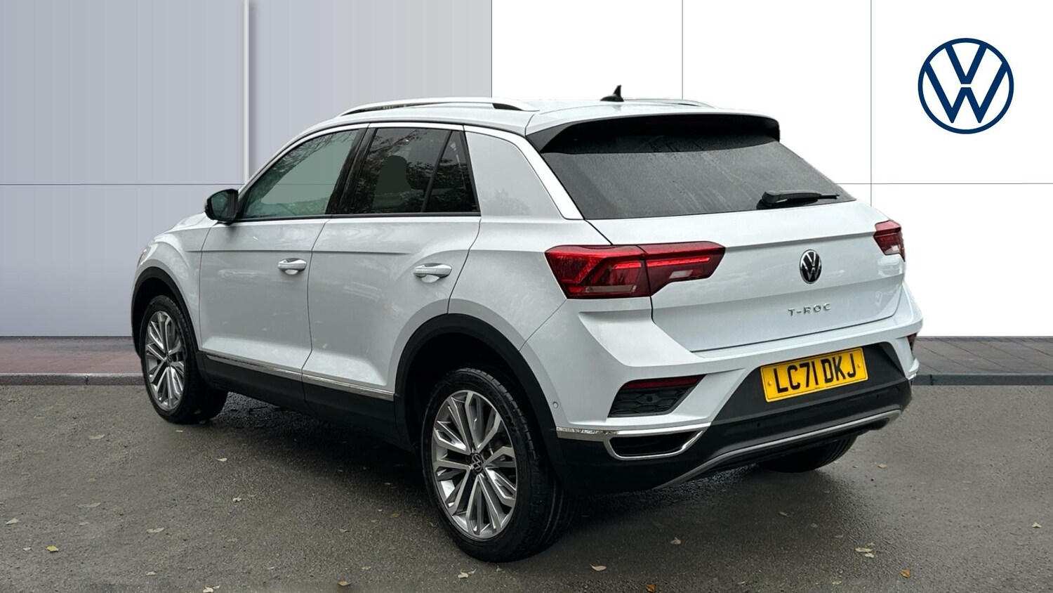 Used Volkswagen T-Roc 2021 for sale - 76784799: Photo 3