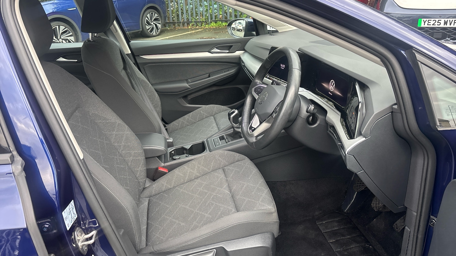 Used Volkswagen Golf 2023 for sale - 76120109: Photo 15