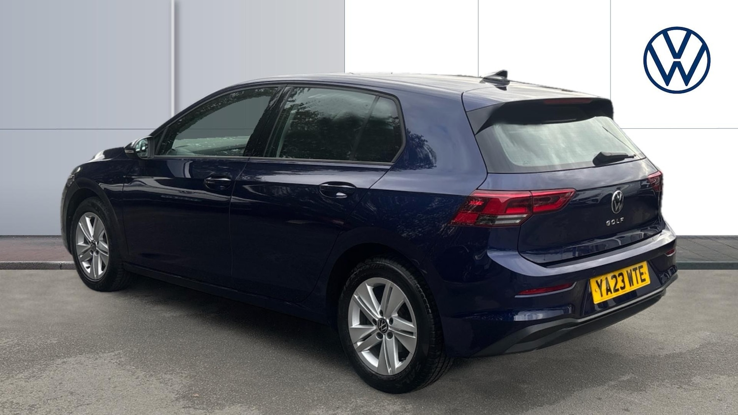 Used Volkswagen Golf 2023 for sale - 76120109: Photo 3