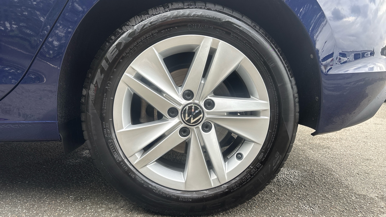 Used Volkswagen Golf 2023 for sale - 76120109: Photo 5