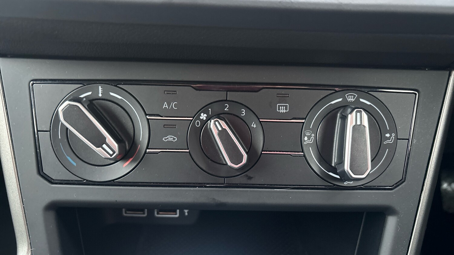 Used Volkswagen Polo 2019 for sale - 77640036: Photo 30