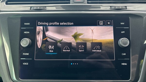 Used Volkswagen Tiguan 2023 for sale - 76082356: Photo 35
