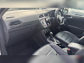 Used Volkswagen Tiguan 2020 for sale - 76115772: Photo 2
