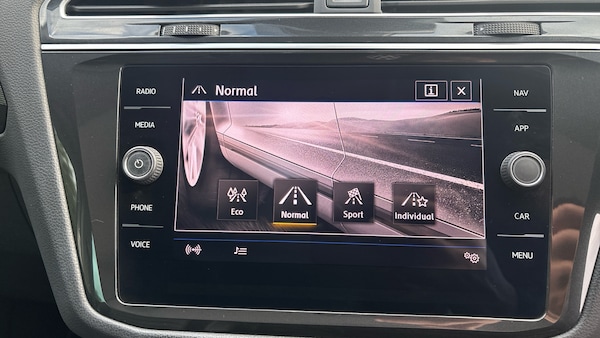 Used Volkswagen Tiguan 2020 for sale - 76115772: Photo 34