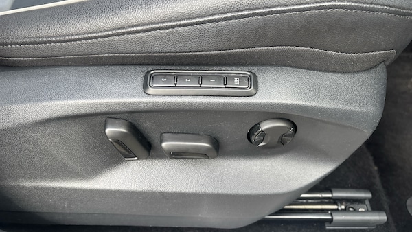 Used Volkswagen Tiguan 2020 for sale - 76115772: Photo 42