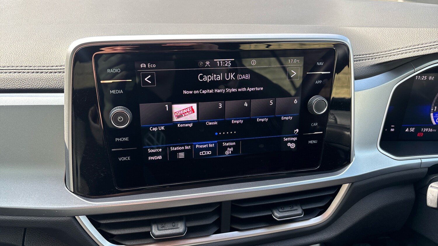 Used Volkswagen T-Roc 2023 for sale - 78093407: Photo 32