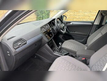 Used Volkswagen Tiguan 2022 for sale - 77578095: Photo