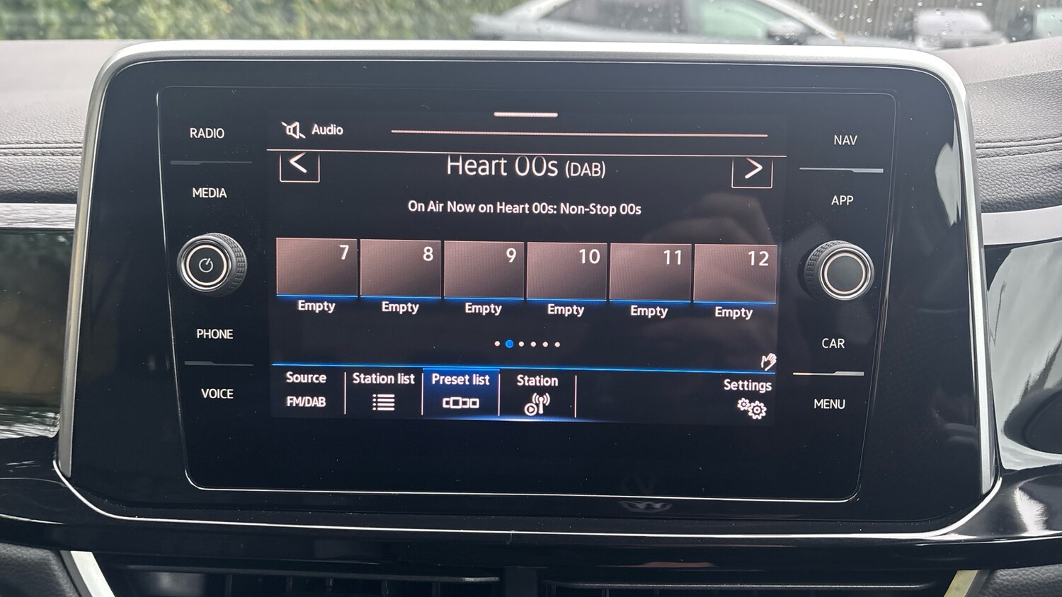 Used Volkswagen T-Roc 2022 for sale - 77590292: Photo 12