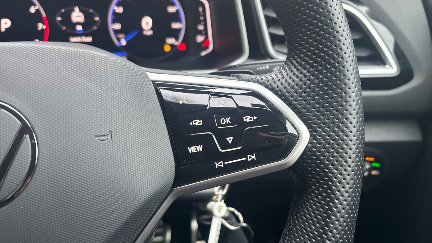 Used Volkswagen T-Roc 2022 for sale - 77590292: Photo 18